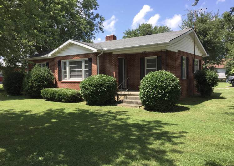 650 W Broad St - Photo 1