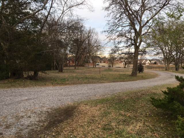 1737 W Jefferson Pike - Photo 1