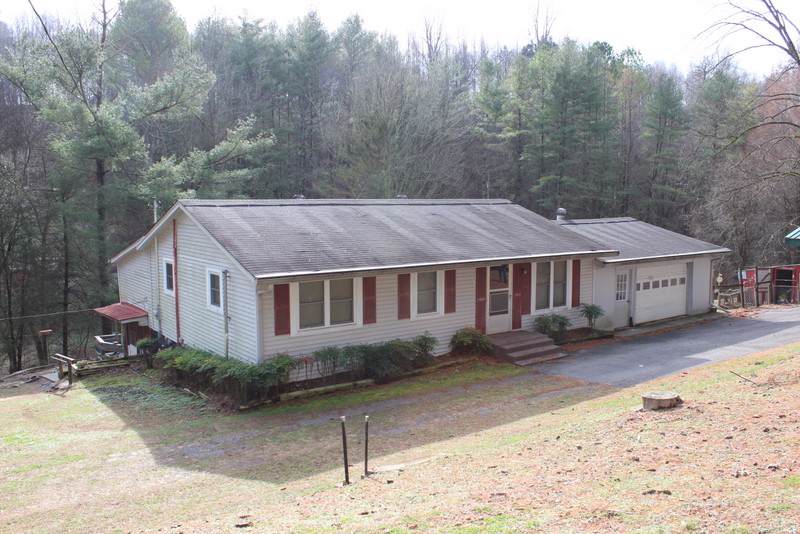 756 Shasteen Hollow Rd - Photo 1