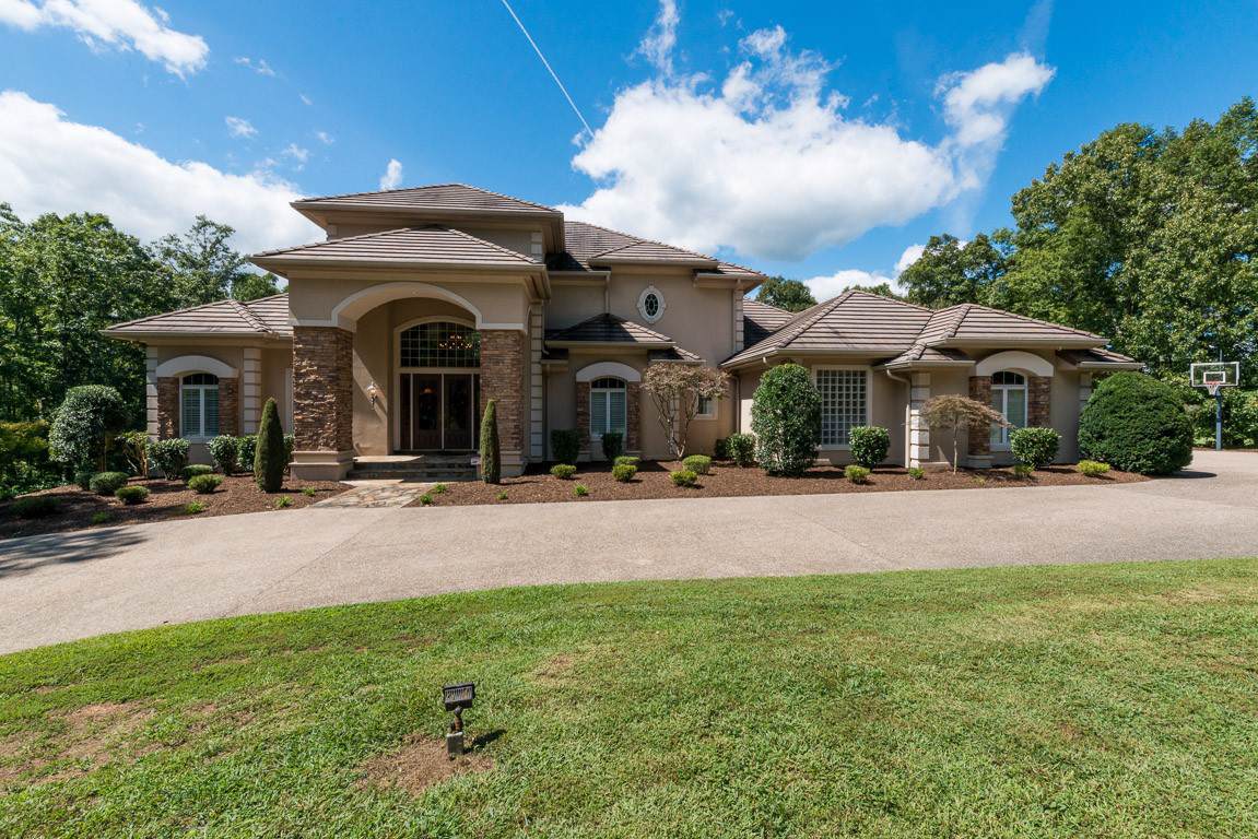 426 Highland Trl - Photo 1