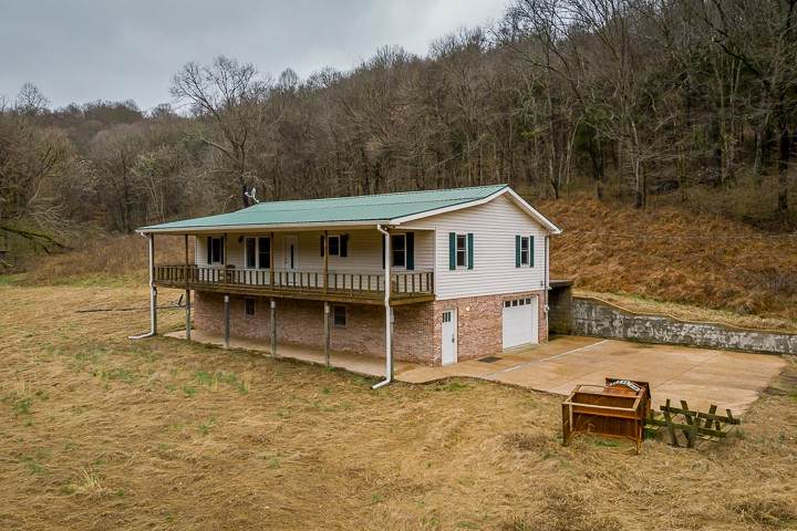331 Sanders Ln - Photo 1