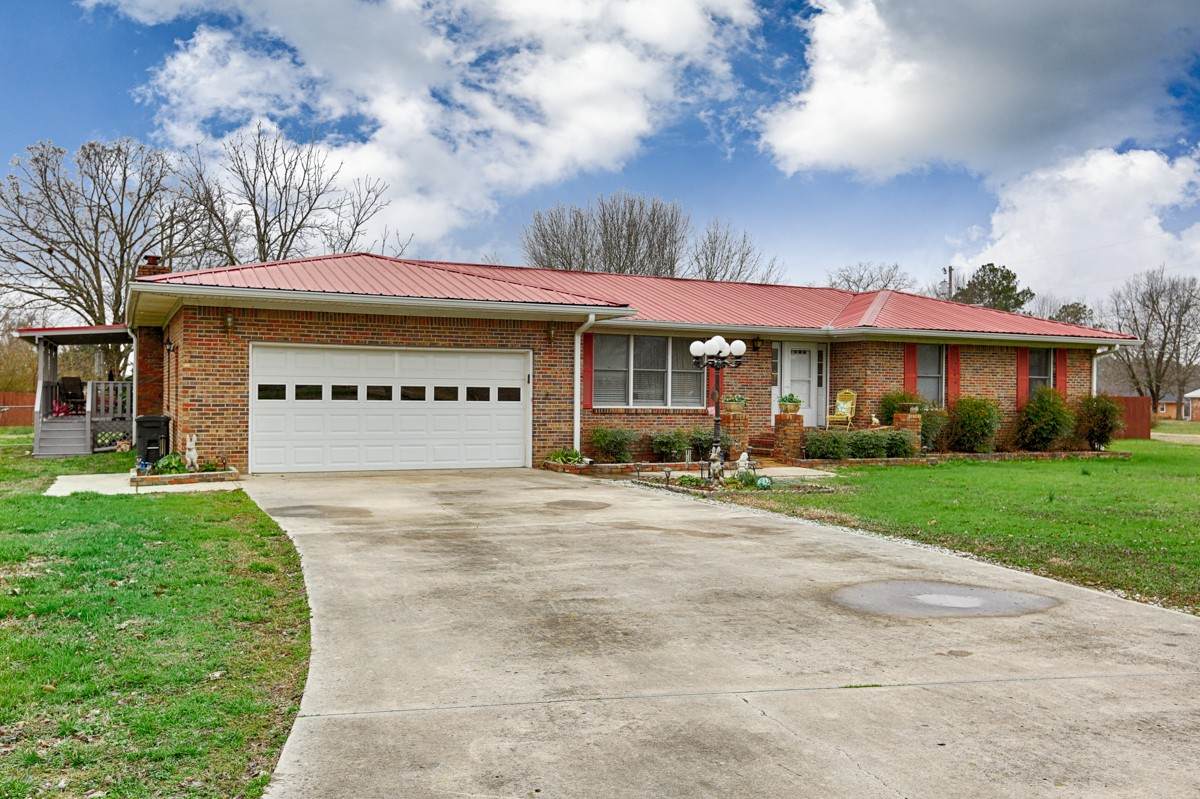 30129 Sims St - Photo 1