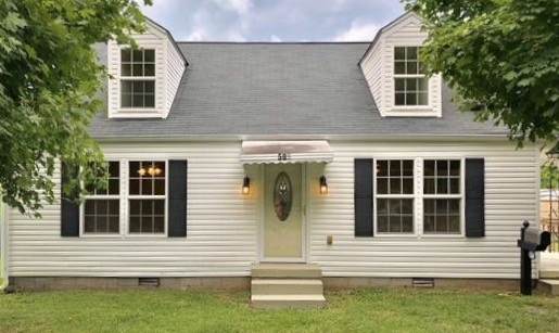 503 W Walnut St - Photo 1