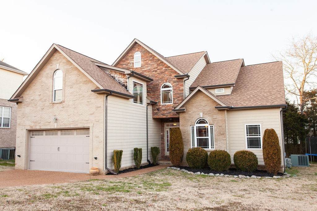 1305 Saddle Horn - Photo 1 1305 Saddle Horn - Photo 1