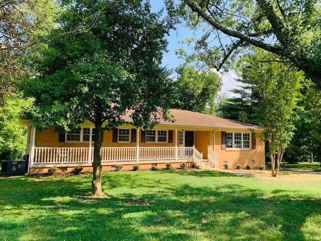 101 Cloverdale Rd - Photo 1