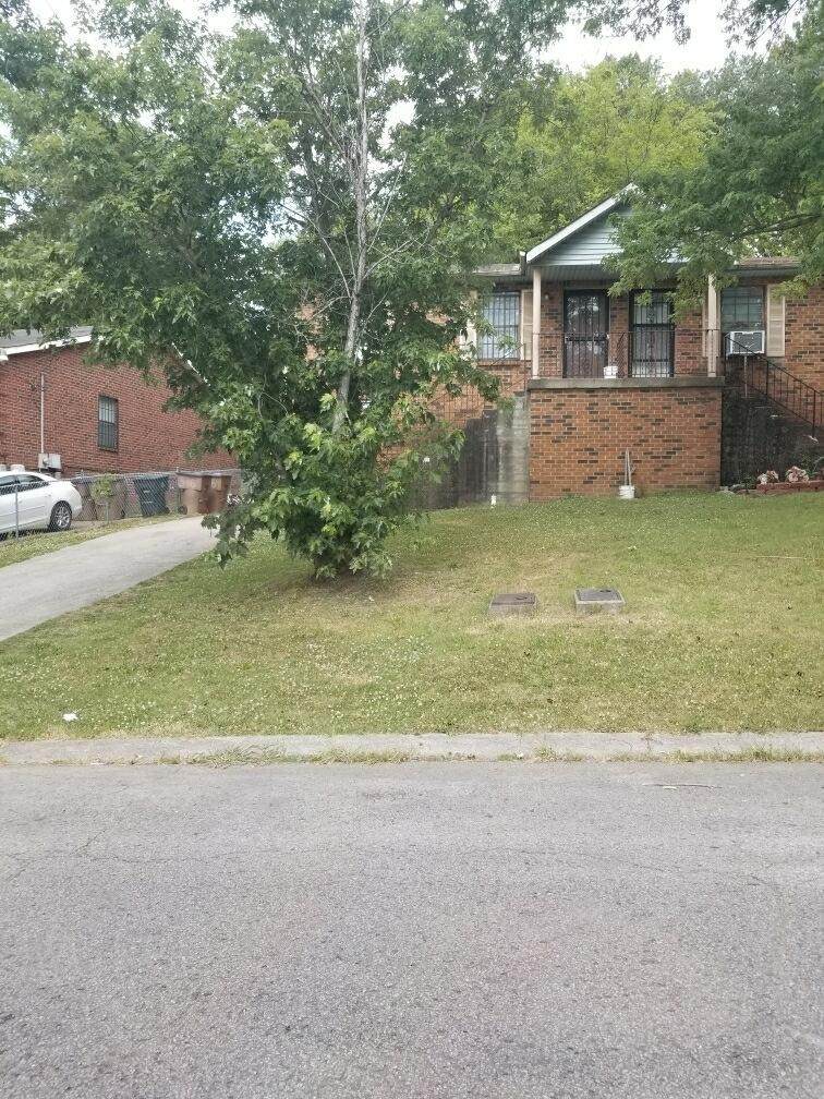 516 Phipps Dr - Photo 1