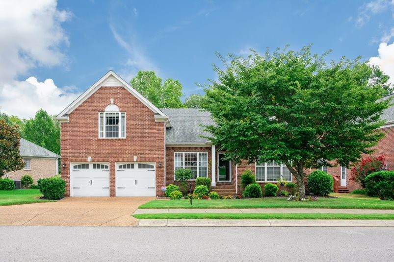 229 Cobblestone Lndg - Photo 1