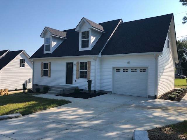114 West Drive - Photo 1