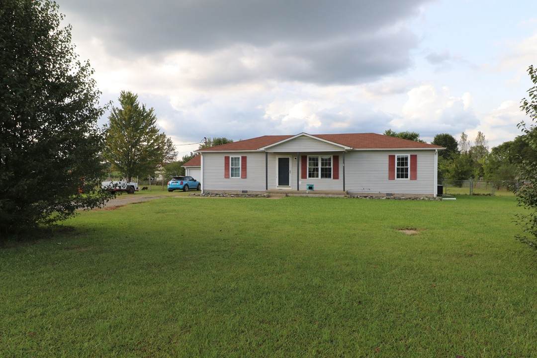 1509 Longview Rd - Photo 1