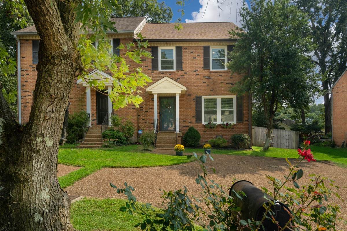 3255 Priest Woods Dr - Photo 1