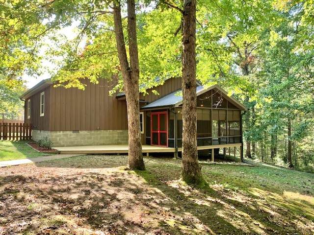176 Troy Ln - Photo 1