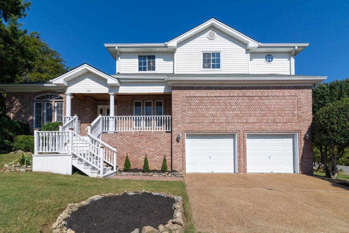 601 Cedar Crest Dr - Photo 1