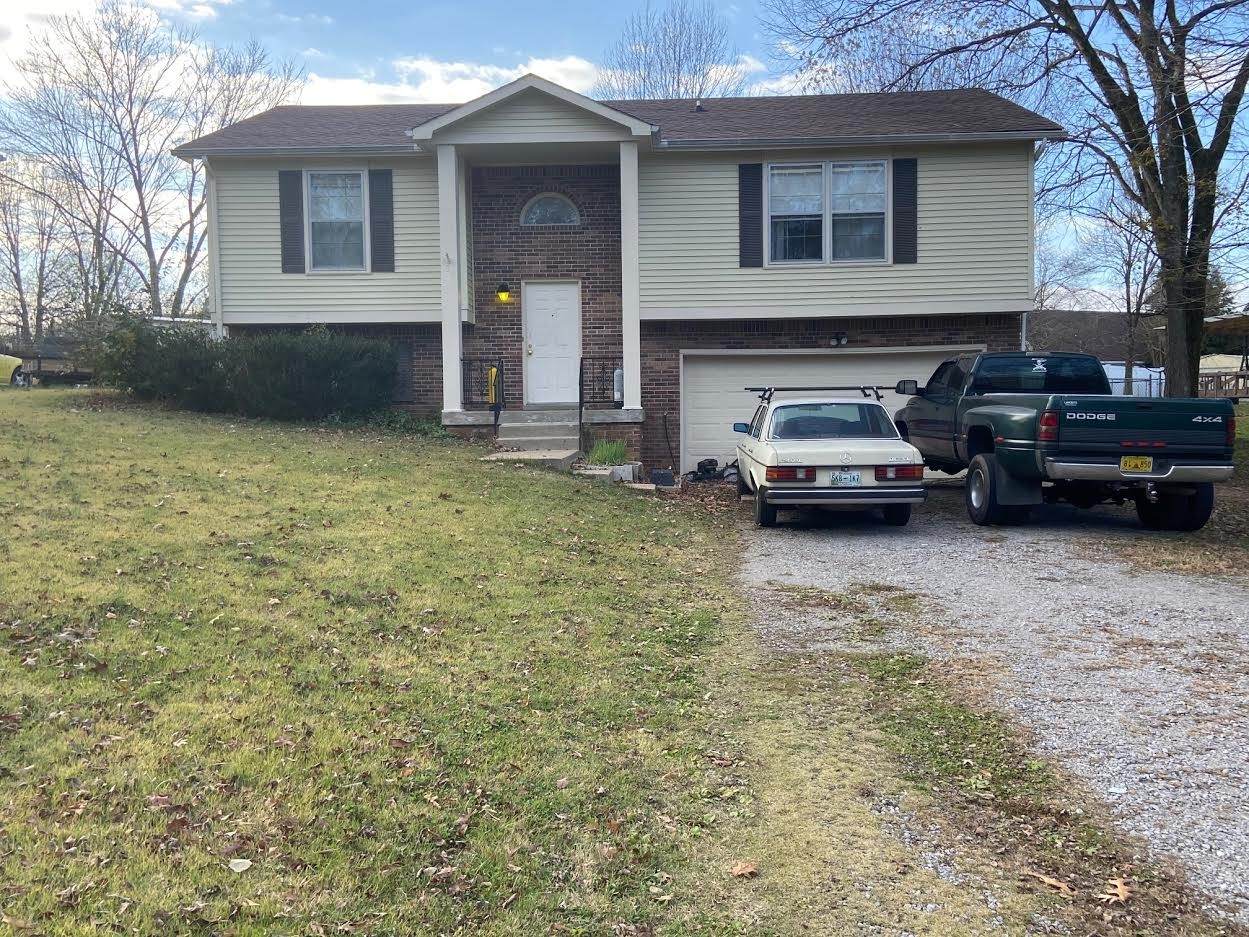 437 Bluff Dr - Photo 1