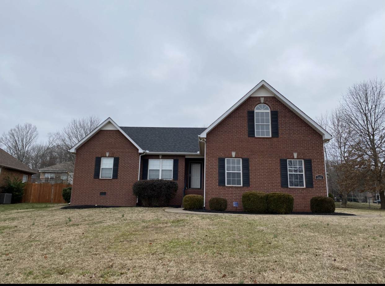 2921 Iona Dr - Photo 1
