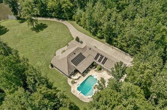 3560 Baxter Rd - Photo 1