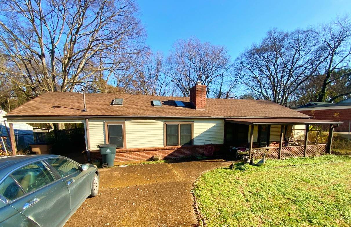 2720 Hartford Dr - Photo 1
