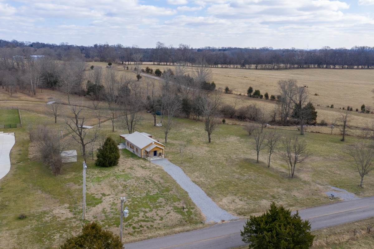 308 Collier Ln - Photo 1