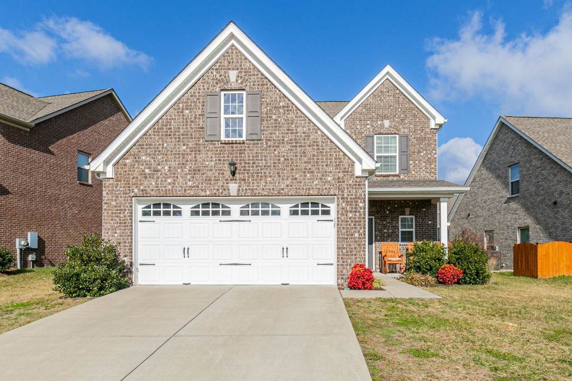 1445 Woodside Dr - Photo 1