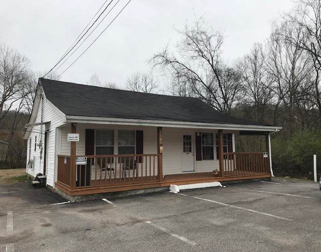 1161 Louisville Hwy - Photo 1
