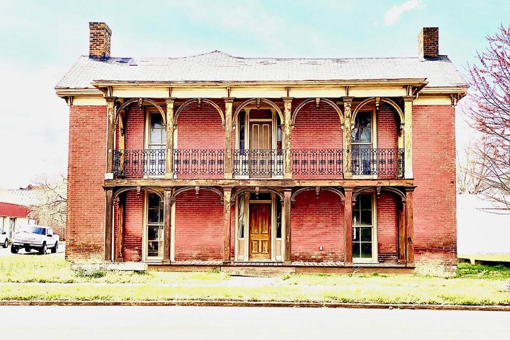 301 N Main St - Photo 1