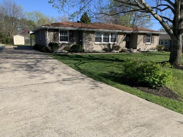 115 Newport Dr - Photo 1