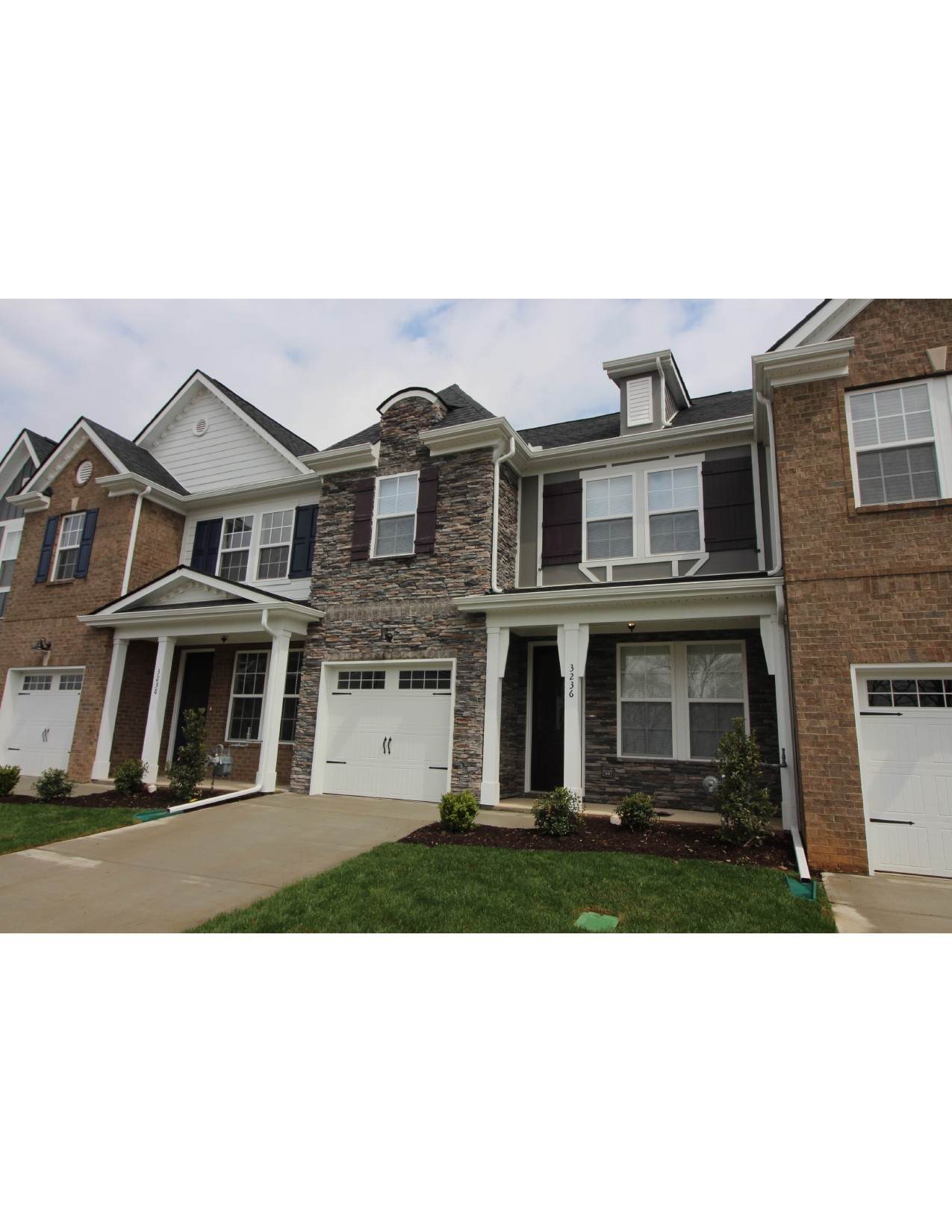 3236 Brookberry Ln - Photo 1