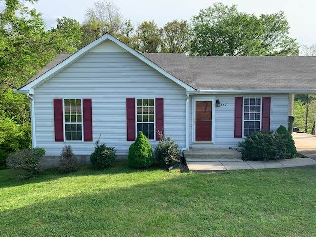 850 W Walnut St - Photo 1