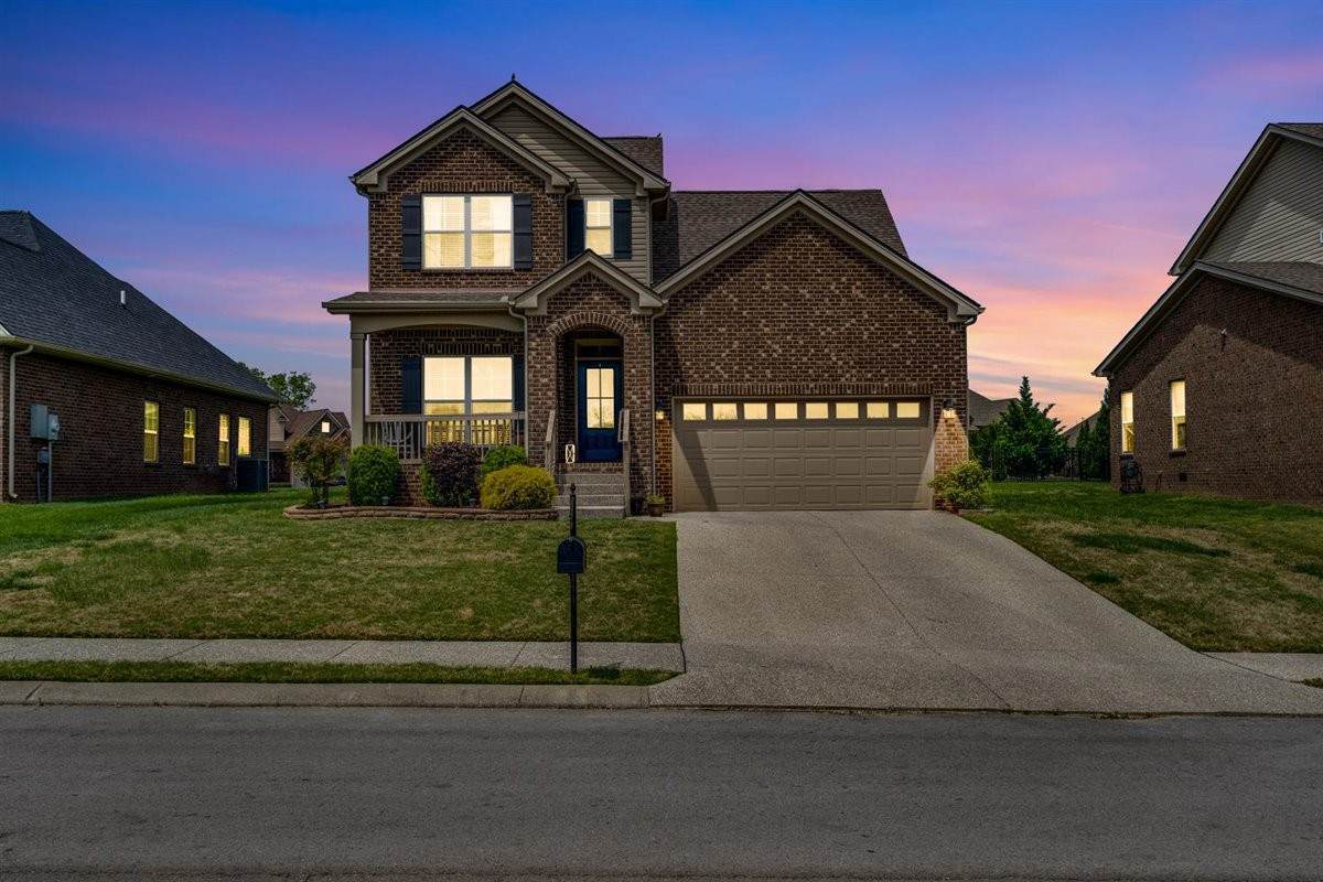 3034 Honeysuckle Dr - Photo 1