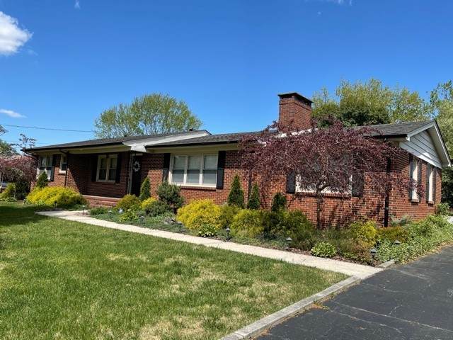 104 Worley St - Photo 1
