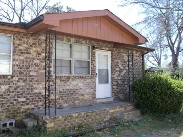1208 Riverside Dr B - Photo 1