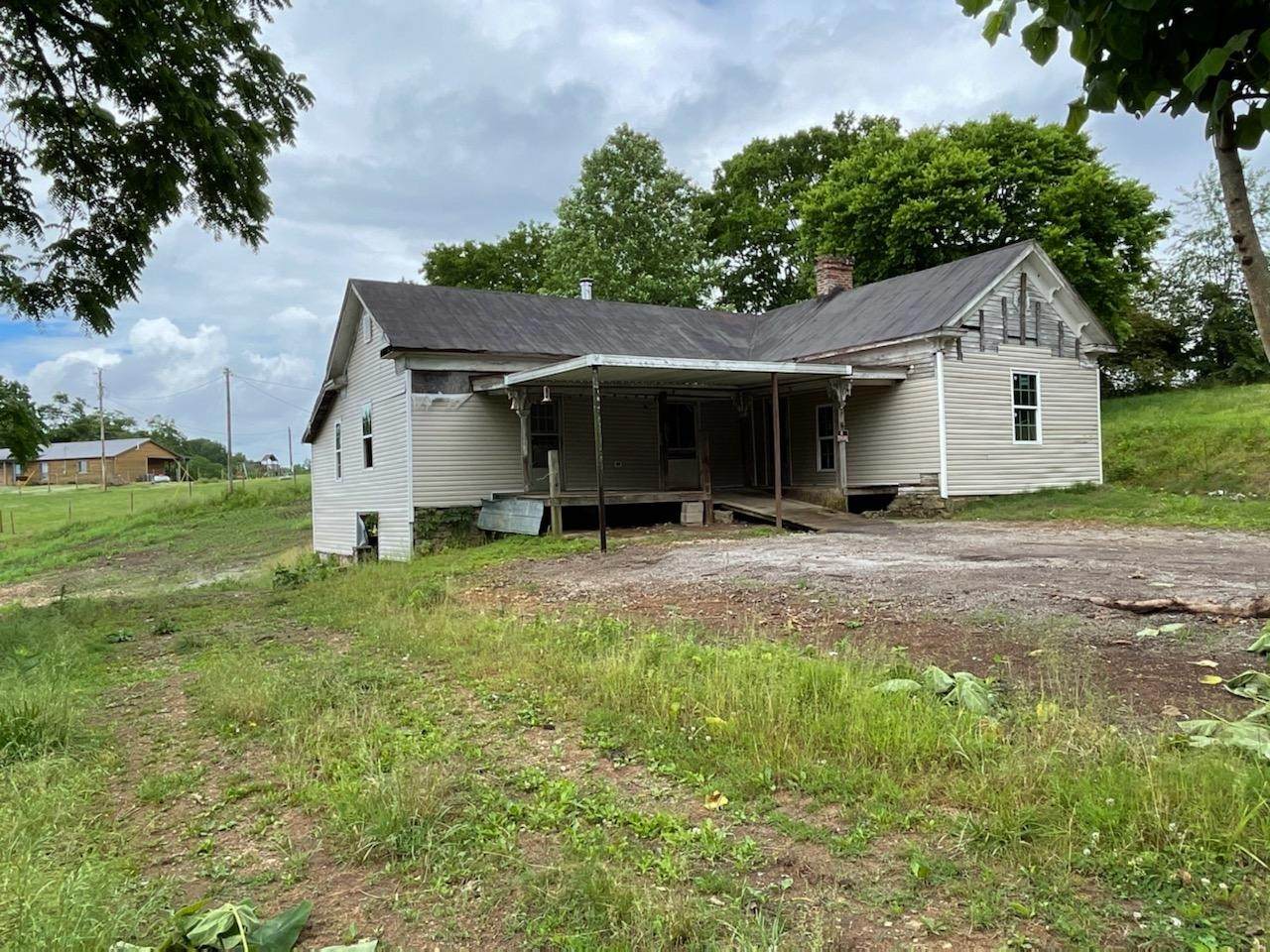 1952 Mcdaniel Hollow Rd - Photo 1