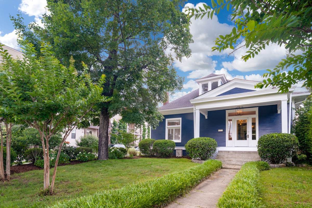 2225 Grantland Ave - Photo 1