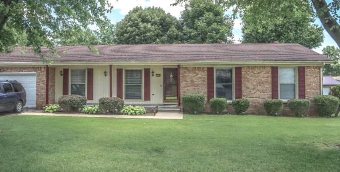 308 Ellen Dr - Photo 1