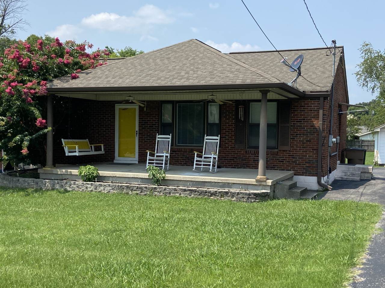 2104 Elm Hill Pike - Photo 1