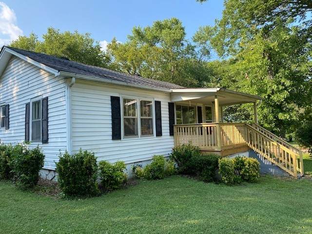 408 Lebanon Hwy - Photo 1