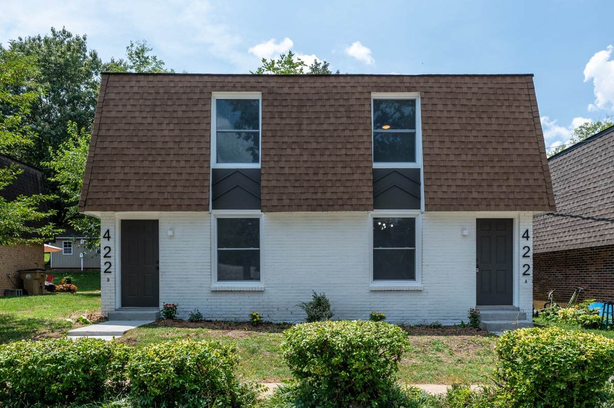 422 E Palestine Ave - Photo 1
