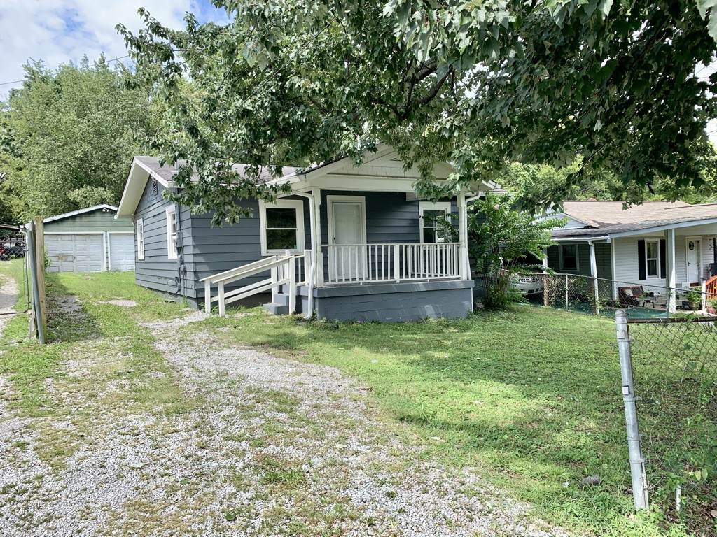 2109B Sadler Ave - Photo 1