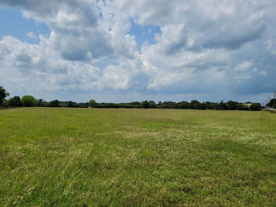 7 Manchester Pike - Photo 1