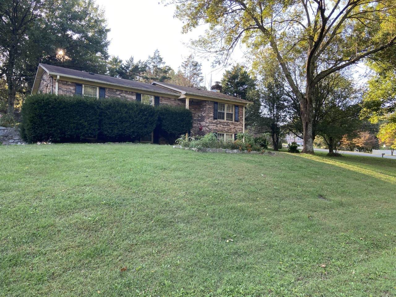 300 Lookout Dr - Photo 1