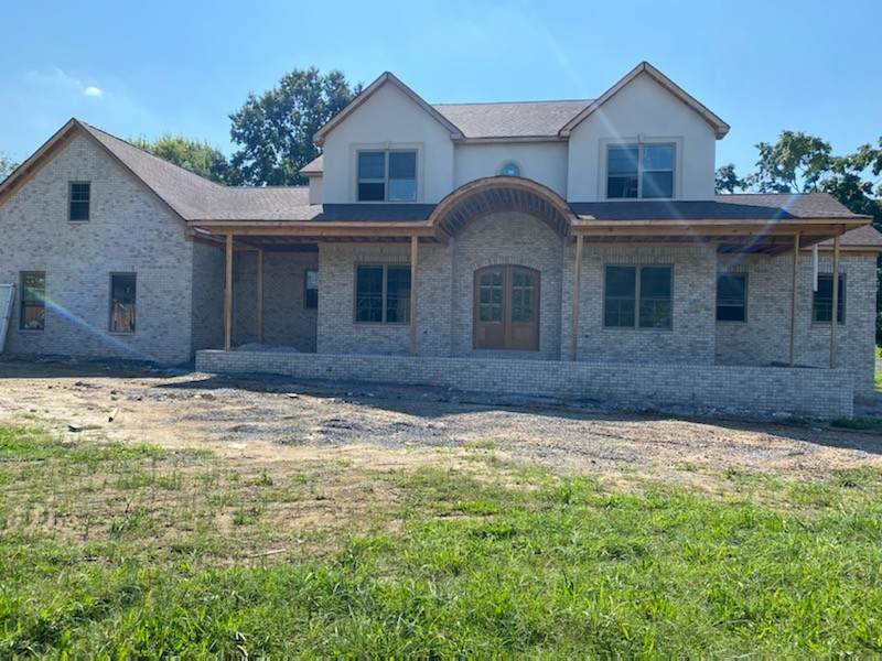 153 Riverwood Dr - Photo 1