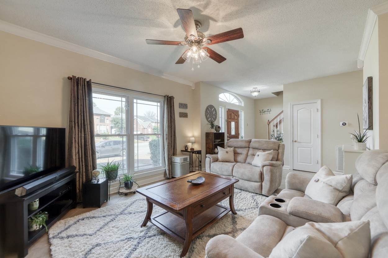 3004 Lake Dr - Photo 1