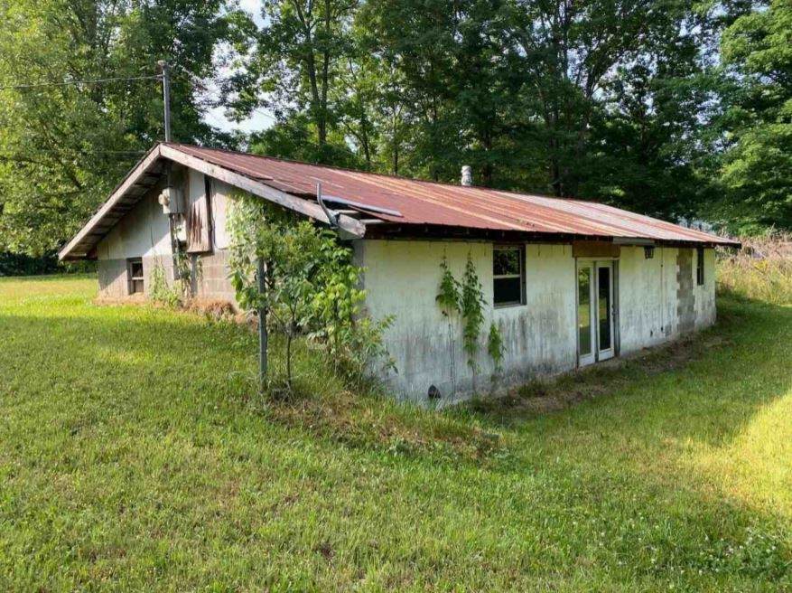 262 Rockhouse Rd - Photo 1