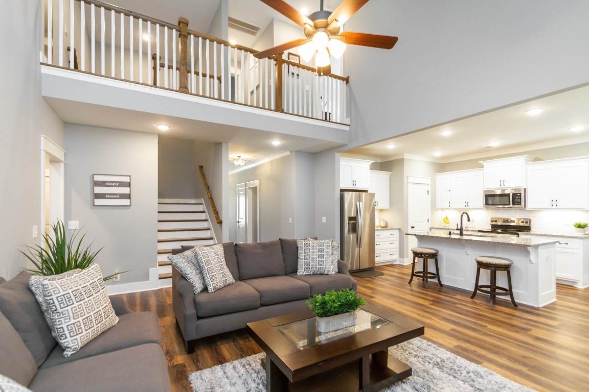 3539 Pershing Dr - Photo 1