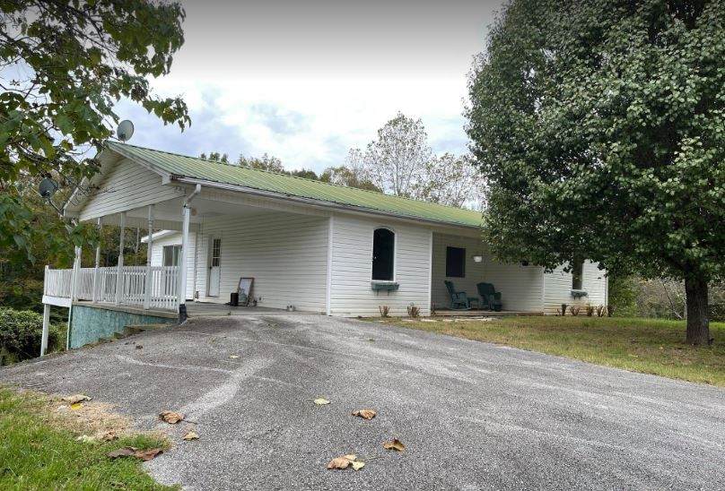 1717 New Hope Rd - Photo 1