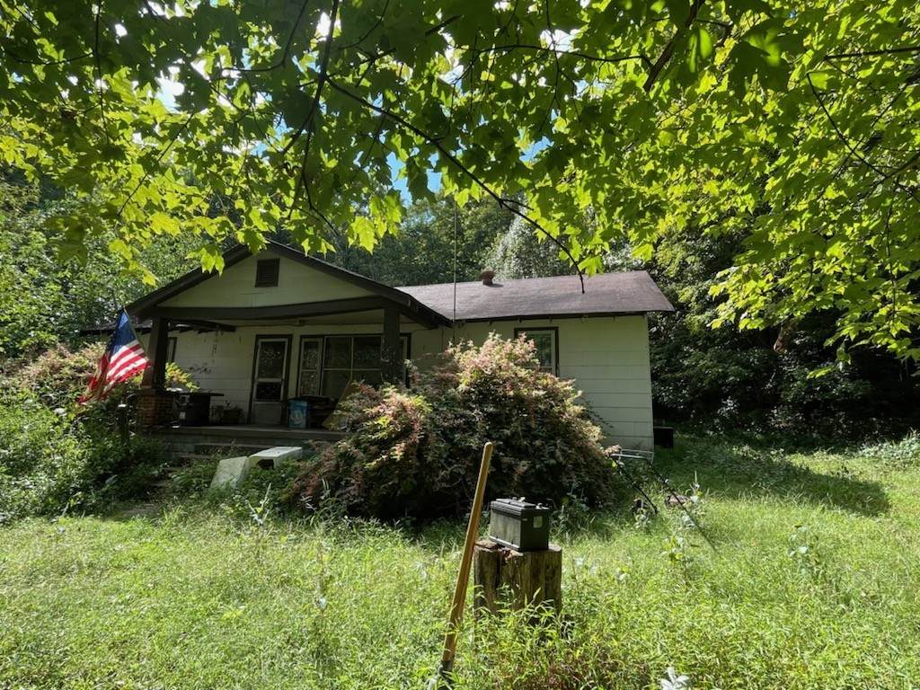 3475 Old Hwy 31E - Photo 1