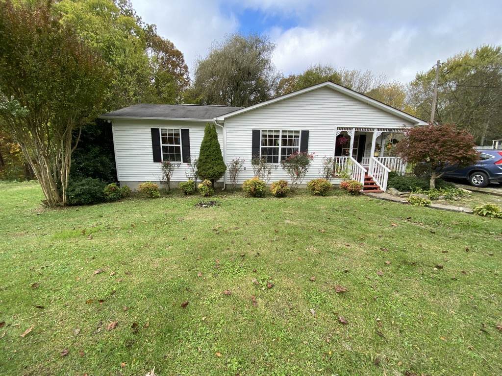 33 Burnt Orchard Rd - Photo 1