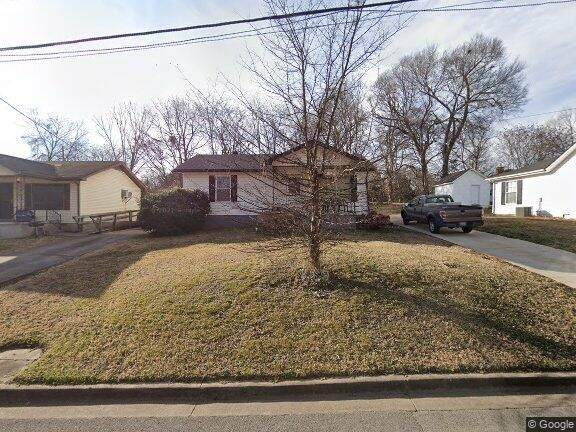 416 Glenn St - Photo 1