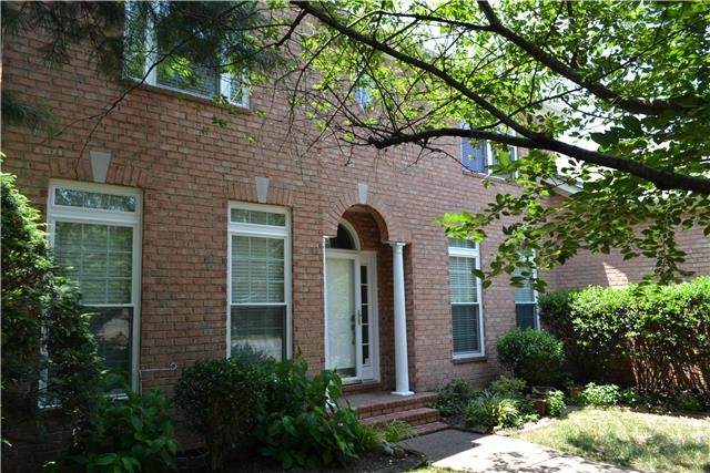 2001 Wimbledon Cir - Photo 1