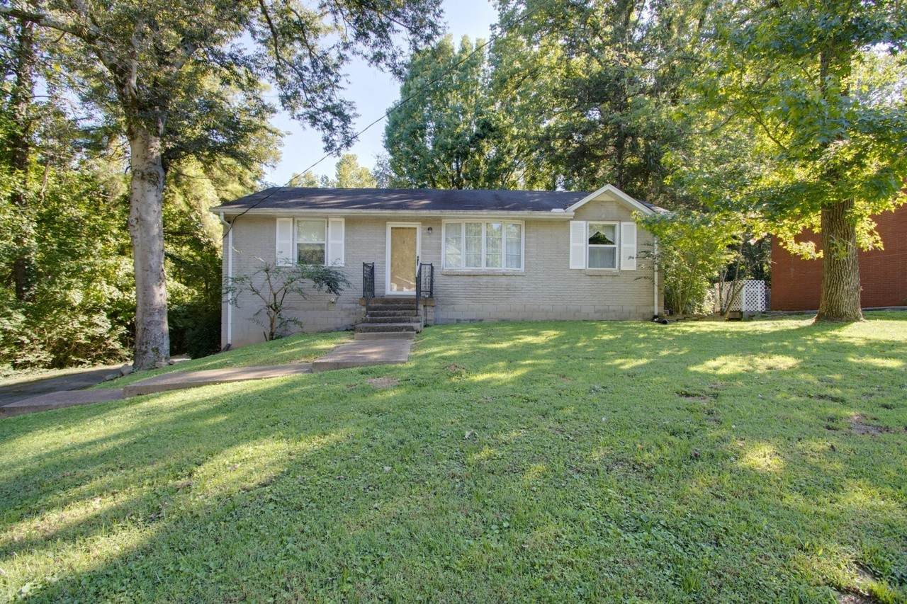 3227 Lakeland Dr - Photo 1