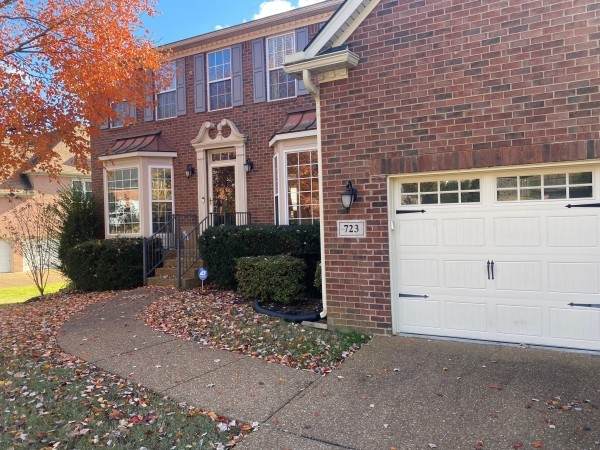 723 Black Horse Pkwy - Photo 1